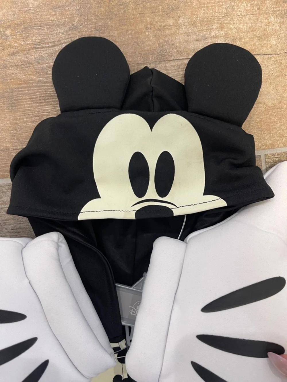 NWT Disney Store Mickey Mouse Skeleton Costume Mickey Hands 3T Glow in the Dark